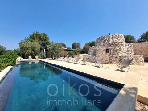 Nestled amidst 6 hectares of picturesque olive groves, this charming property offers a perfect blend of authentic countryside living and modern luxury. Located just a 15-minute drive from the lovely town of Ostuni and a 10-minute drive from the stunn...