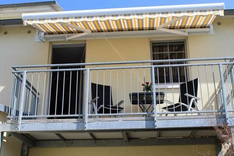 Aantrekkelijk rookvrij vakantieappartement in de badplaats Bansin met zuidwestelijk balkon, parkeerplaats in de ondergrondse garage + strandstoel aan het brede Oostzeestrand.