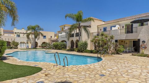 This move-in ready home, located just 50 meters from the beach, exudes serenity and style. Situated in the exclusive urbanization ‘Las Casitas de la Playa’, a boutique residence consisting of 24 townhouses, it offers a communal pool, a beautiful gard...