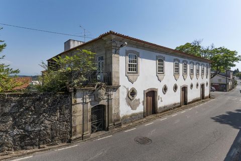 Manor house with coat of arms, with an 1813 sqm private gross area, located in the municipality of Viseu with 5.5 ha, surrounded by a stunning landscape with a view to Serra da Estrela and Serra do Caramulo. With a water mine, a threshing floor, an a...