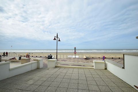 Séjournez dans cet appartement confortable et bien entretenu au rez-de-chaussée avec une grande terrasse avec vue sur la mer. Cet appartement dispose d'une chambre spacieuse et facilement accessible depuis la digue. Voyagez dans le temps jusqu