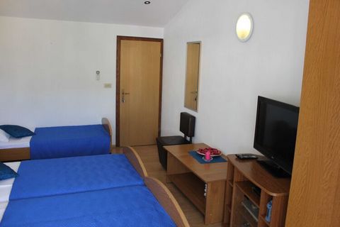 Guest House San Antonio is located in the small town Ploče. It offers accommodation in 5 units. Each accommodation unit has either a private balcony or a terrace offering beautiful views and a private entrance. Luggage storage is possible before chec...