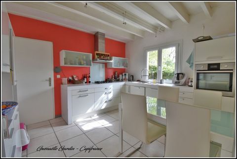 BRUGES maison 6 pièces avec piscine, garage, carport et terrasse sur terrain de 799 m²