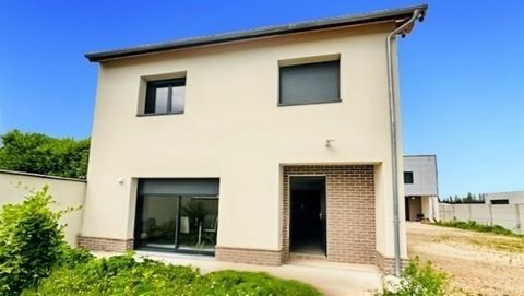 MAISON DE 82 M², 2 CHAMBRES AVEC SON ENTREPOT 326 M² A MEAUX (77)