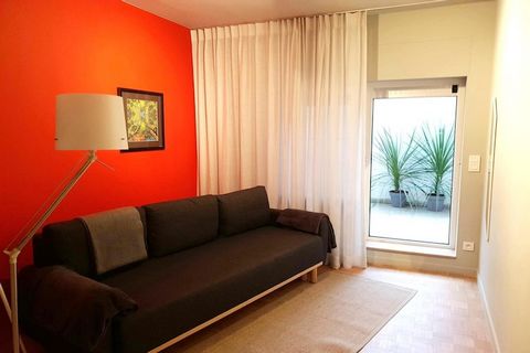 Dit prachtig ingerichte appartement met 3 slaapkamers biedt een uitzonderlijk verblijf met een prachtig uitzicht op de jachthaven van Oostende. Met een ruime indeling van 115 m² beschikt het over een terras op het zuiden aan de voorkant om te ontspan...
