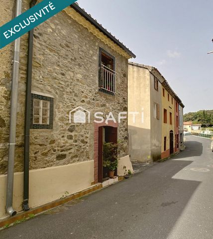 Maison de village de 77 m² à Caudiès-de-Fenouillèdes composée de 4 pièces et 2 chambres.