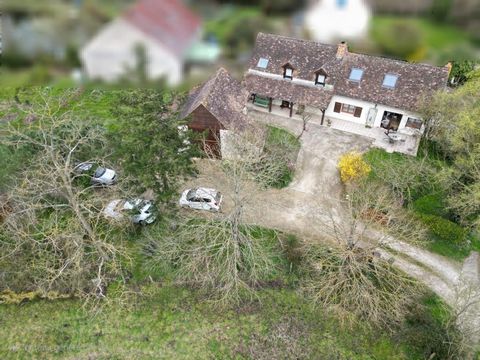 Propriété habitable de suite, avec 1 ha de terre