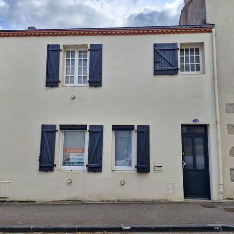 maison dans l'hyper-centre de la Roche sur Yon : 3 chambres, 1 bureau