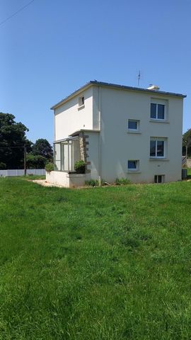 Maison 80 m² à PLOUDANIEL 29260