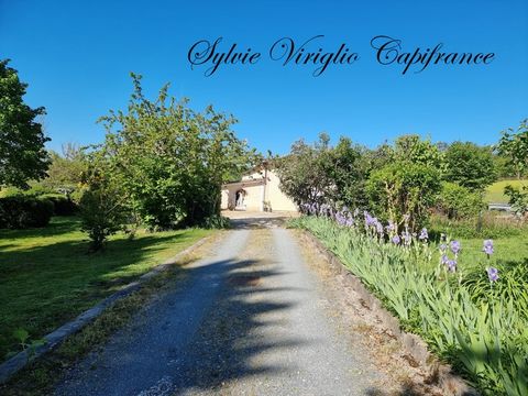 Maison de plain-pied - 5 pièces - 3 chambres - SAINT PIERRE D'EYRAUD (24) - Terrain 35251 m²