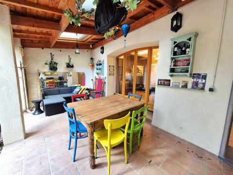 Cur de Capestang, propriété de grand caractère avec un espace extérieur rare