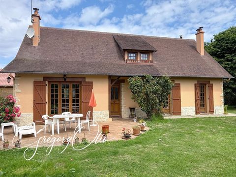 Maison de style normand, 4 pièces avec garage et dépendances.