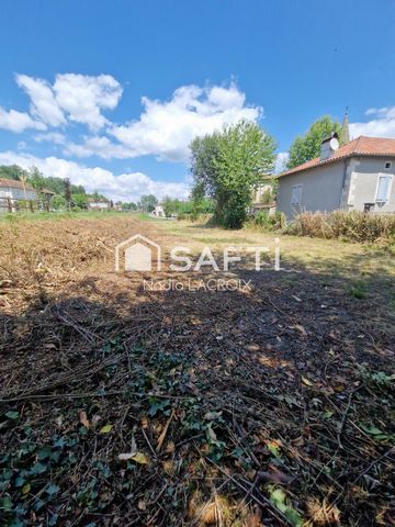 Terrain 540m² dans village.