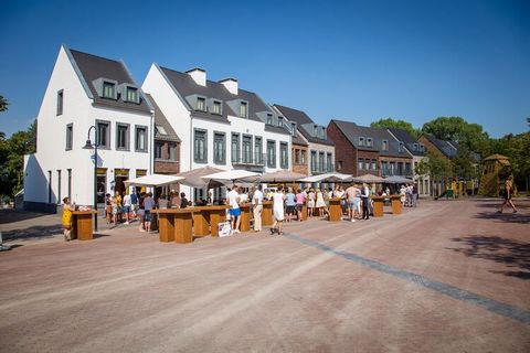 Medio 2018 sind die modernen und komfortablen Ferienwohnungen, im Resort Maastricht. Die Ferienwohnungen liegen rund um den neu angelegten Wilhelmusplein, den zentralen Teil des Resorts, wo auch der Großteil der Einrichtungen zu finden ist. Auf dem u...