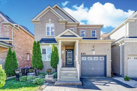 Lovely Home! Newly Renovated Modern Open Concept Living With Open Concept. Family W/Fireplace, Beautifully & Freshly Painted Detached House With Lots Of Upgrades. Hardwood Floors & Pot Lights, Upgraded Kitchen With Extended Cabinets, Quartz Counterto...