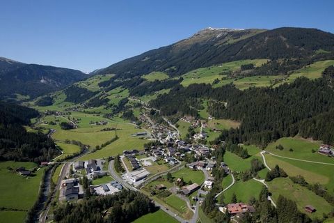 The cozy apartment in Wald im Pinzgau is fully equipped and can accommodate up to 7 people. There are 2 bedrooms plus a double sofa bed in the spacious living room. The accommodation also offers a beautiful dining area and a beautiful kitchen with co...
