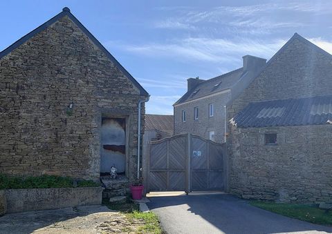 FOR SALE GUISSÉNY Old renovated farmhouse consisting of a stone house, several old renovated nurseries (framework, insulation, roof), a shed. The house is composed as follows: Ground floor, a fitted kitchen open to the living room, w.c, access to the...