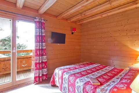 Chalet Le Renard Lodge is een sfeervol en comfortabel chalet, gelegen nabij het Place de Venosc in het wintersportmekka Les Deux Alpes. Zowel de cabinelift 'Du Diable' en het centrum met winkels, bars en restaurants zijn gelegen op zo'n 200 m. van he...