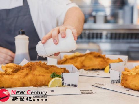 FISH & CHIPS -- HEIDELBERG -- #7761192 Fish and chip shop * LOCATED ON THE BUSY MAIN ROAD IN THE AFFLUENT AREA OF HEIDELBERG, WITH HIGH FOOT TRAFFIC * The store is spacious and 100 square meters and fully equipped * $10,000 per week * Low weekly rent...