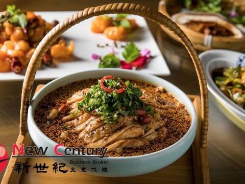 CHINESE RESTAURANT & TAKEAWAY-- CAULFIELD EAST--#7225110 Chinese restaurant *Located in Caulfield East near Monash University * $9,000 per week, only open for 6 days * The shop area is 140 square meters * Low weekly rent of $788, long term lease of 1...