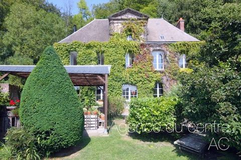 Do you want to buy a beautiful property near the sea in Normandy 76? The Agence du center offers you the possibility through this unique and exclusive property! This property consists of two houses: A main house (a former presbytery built around 1880...