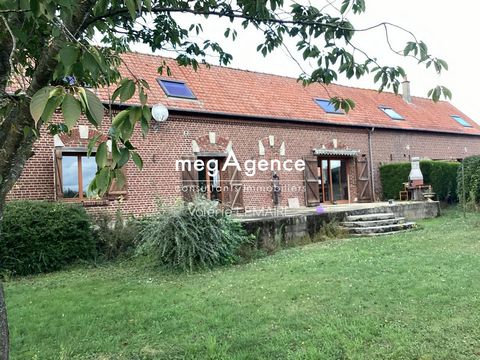 Old farmhouse of 163m² built in bricks located near Albert on a plot of land of 1455m² including: - on the ground floor: a beautiful entrance, a living room of 41 m² with fireplace, a dining room with open kitchen of 35m², a bathroom and a toilet. - ...