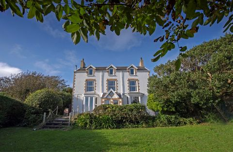 Nestled in the idyllic village of Horton, a magnificent period residence awaits your discovery. Welcome to 