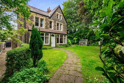 Cleveland House is a wonderful much loved family home which dates back to around 1880 located within walking distance of the Oakwood Parade and Roundhay Park. Occupying an enviable plot with ample gardens is this exceptional eight bedroom detached re...