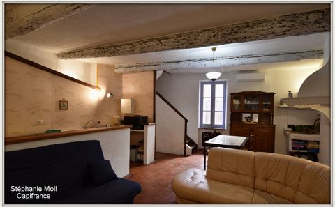 ARMISSAN, exclusivité. C'est dans ce village situé à 9km de Narbonne et seulement 12km de la mer que vous pourrez visiter cette charmante maison d'environ 80m² sur 3 niveaux. Au rez-de-chaussée, une grande entrée de 17m² peut servir à entreposer des ...