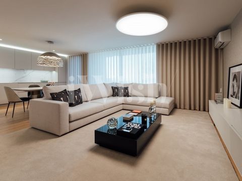 Scopri il Royal Serenity Residence, un esclusivo condominio di lusso che ridefinisce la vita urbana con raffinatezza e comfort. Situato nei prestigiosi Jardins da Arrábida, questo sviluppo offre un'opportunità unica per gli investitori più esigenti e...