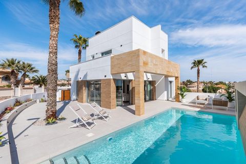 SUPERB NEW BUILD VILLA IN ROJALES~~The dwelling is ready to move in with all the furniture included, lighting and air conditioning. It consists of 3 floors, with 4 bedrooms and 4 bathrooms, open kitchen with the living room, fitted wardrobes, private...