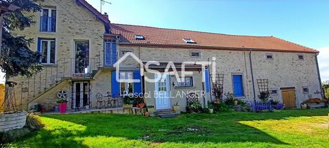 Située à La Celle (03600), cette charmante maison bénéficie d'un environnement paisible et rural, idéal pour les amoureux de la nature. Proche des écoles, du lycée, du collège et de la crèche, elle offre un cadre de vie familial idéal. La propriété e...