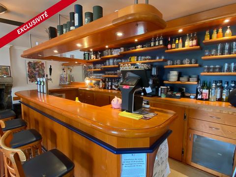 Erwan Guegan Megagence invites you to discover: 20 minutes from the town of PONTIVY in the town of SILFIAC, town of 500 inhabitants, (school, associations, canteen, retirement home), multi-service grocery store-bar with a surface area of ??230m² incl...