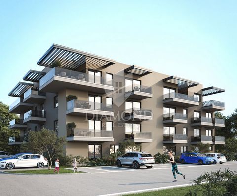 Location: Istarska županija, Poreč, Poreč. Poreč, surroundings, one bedroom apartment on the ground floor by the sea! This modern residential building with a total of 23 apartments will be located not far from the city of Poreč, only 8 km away. The a...