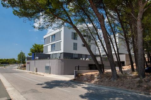 Apartments Dva Galeba are situated in Bol, a town on island of Brač, off the coast of Split. Its seafront promenade leads to the long Zlatni Rat beach. The property offer you ten accommodation units. All units feature, free WiFi, air conditioning, Ca...