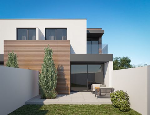 Single-family house for sale under construction - Aradas 3 bedroom house for sale in Aradas scheduled for completion in July 2025. The T3 property consists of two floors and will have a garage, two outdoor parking spaces, a pleasant garden with a fen...