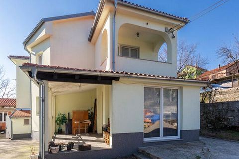 Apartment Brletic is located in Kastav, 11 km from Rijeka. Roofed terrace fitted with outdoor furniture and outdoor dining area are at your disposal, which makes this place ideal for a nice and relaxing family or friends vacation. Free private parkin...