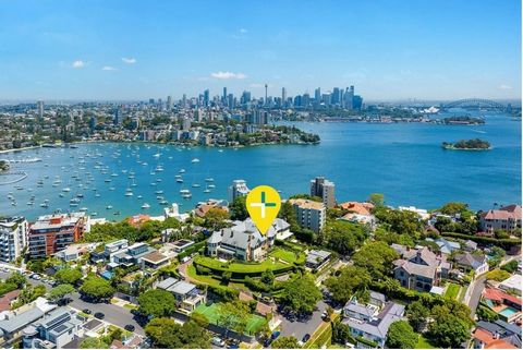 Situata all'interno della prestigiosa Kilmory Estate, questa straordinaria casa a due piani vanta una posizione privilegiata in uno dei quartieri più esclusivi di Sydney. Vantando una vista panoramica a nord del porto, emana una presenza imponente e ...