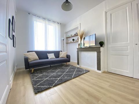 Quartier de MONTAUD - Proximité immédiate Tezenas Du Montcel Appartement T2 de 44m2 idéal pour primo accédant ou investisseurs, dans une petite copropriété avec faibles charges et un quartier paisible à 2 pas de l'école supérieur Tezenas du Montcel e...