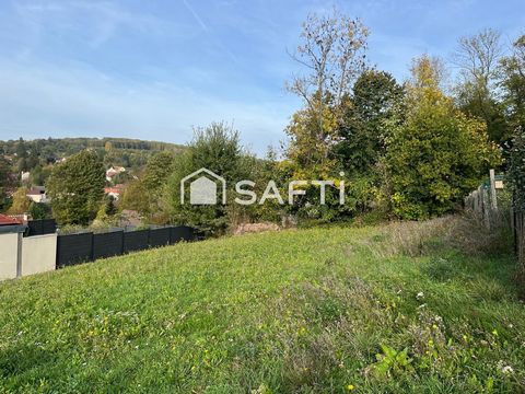A vendre, très beau terrain de 869 m2