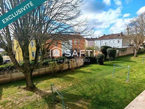 Appartement rénové avec balcon, garage et parking