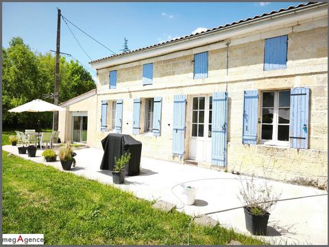 Dans la pittoresque commune de Cézac (33620), cette propriété offre un havre de paix dans un cadre enchanteur. Située à proximité de la nature, elle bénéficie d'un grand terrain de 27110 m² offrant des espaces boisés et bois côtés, idéal pour les amo...