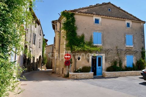 À vendre, Maison de caractère à Lacoste, Vaucluse