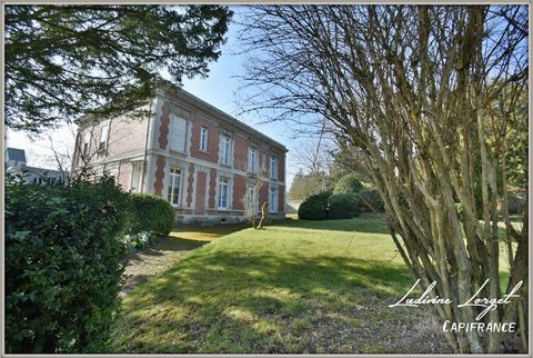 Propriété à vendre Au nord de Soissons (02200) (14km) - Corps de ferme - maison bourgeoise 335 m² habitables - 6 chambres - sous-sol total Dépendances Garages Hangars- Terrain 1,22 hectare