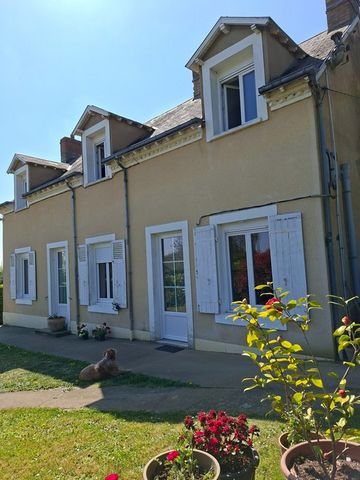 Jolie Maison 5 pièces rénovée, Fresnay sur Sarthe, et Bâtisse en pierre, hangar avec jardin