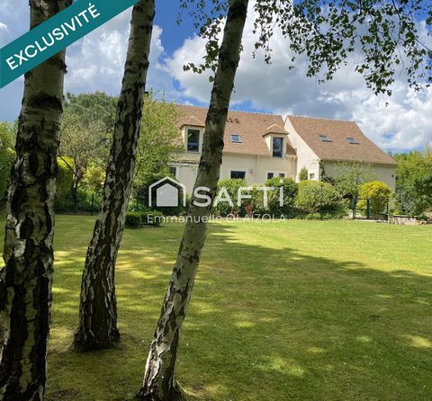 300 m2 au sol, aucun travaux ni vis à vis, studio déjà aménagé, 2038 m2, piscinable,