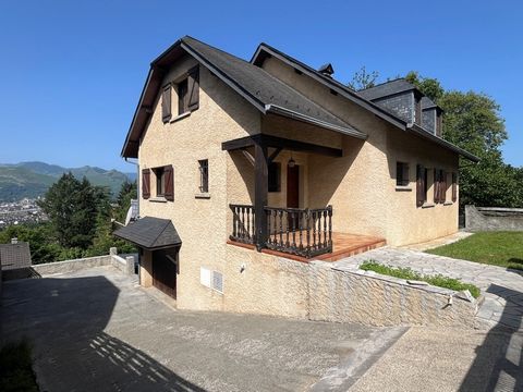 Maison avec vue panoramique sur Lourdes et les montagnes 5 pièces