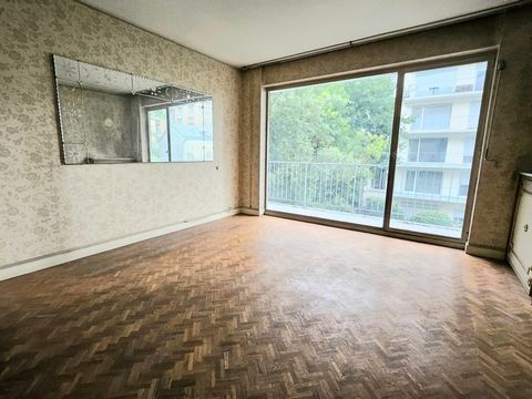 Appartement à vendre 3 pièces PARIS 15EME ARRONDISSEMENT (75)