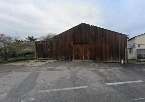 Grand local commercial 524 m² entre Agen et Boé
