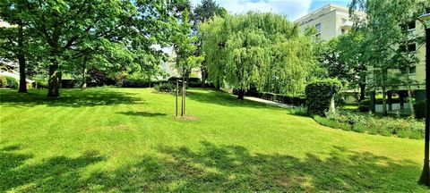Versailles Montreuil idéalement situé 102 m2